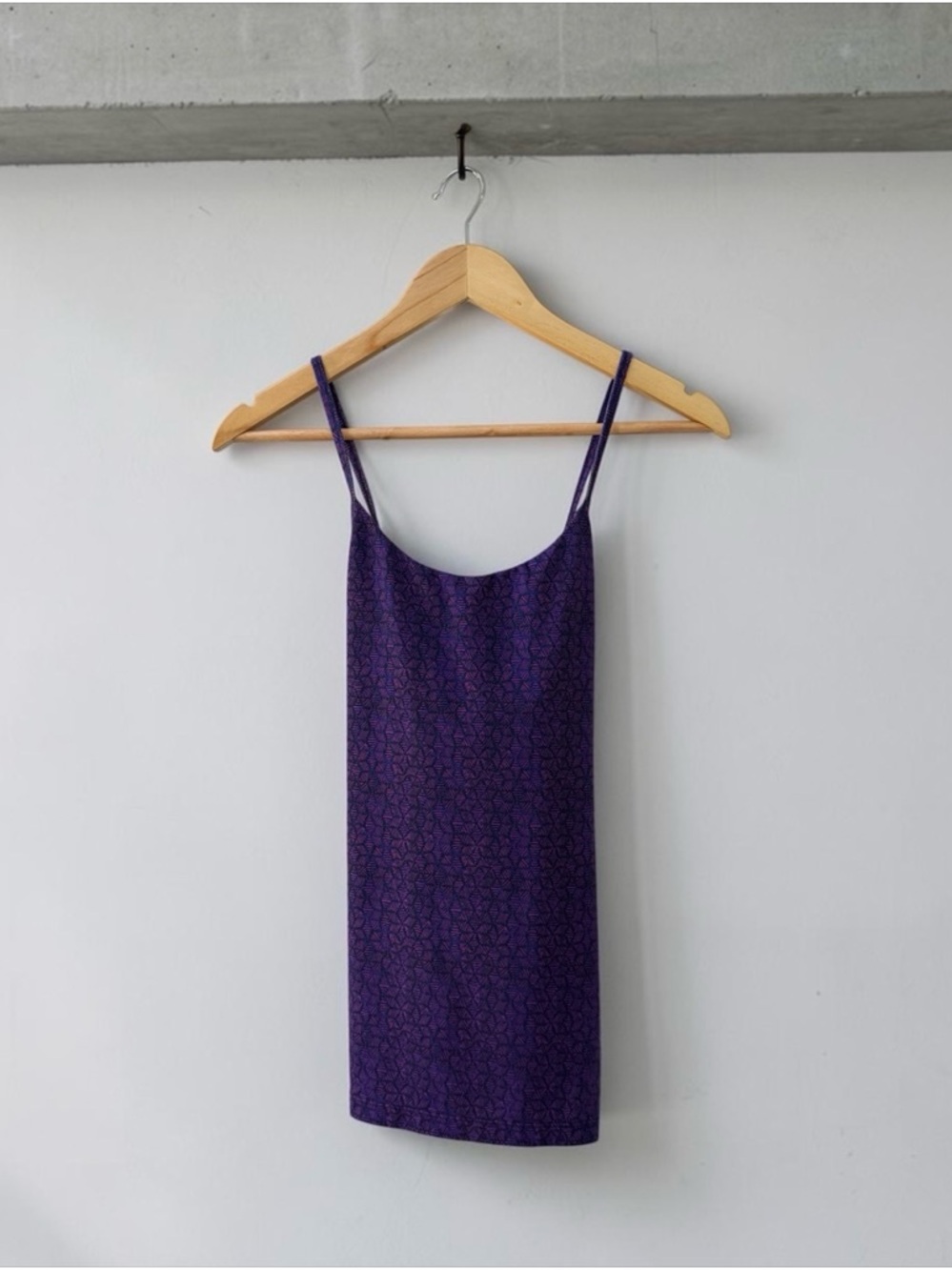 Patagonia Women’s Purple Spaghetti Strap Tank Top! Large! - Picture 2 of 7